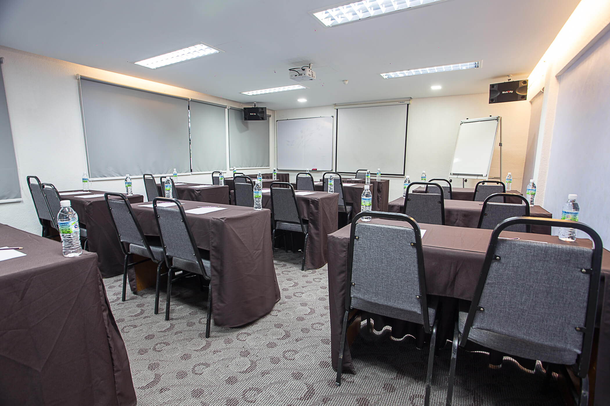 Peace_Meeting Room