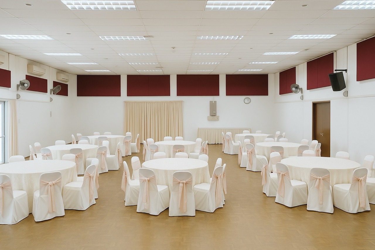 ChatGPT - Elegant Event Hall Setup Large